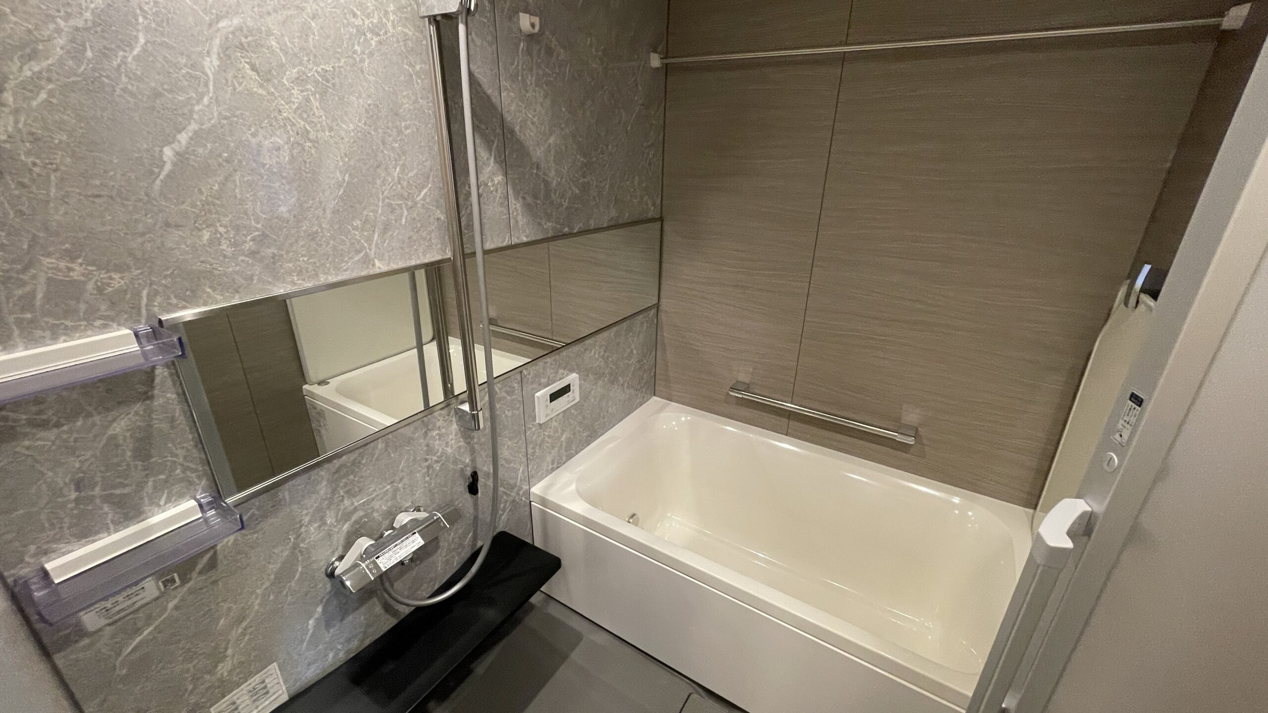 ライオンズテラス鵠沼 203号室