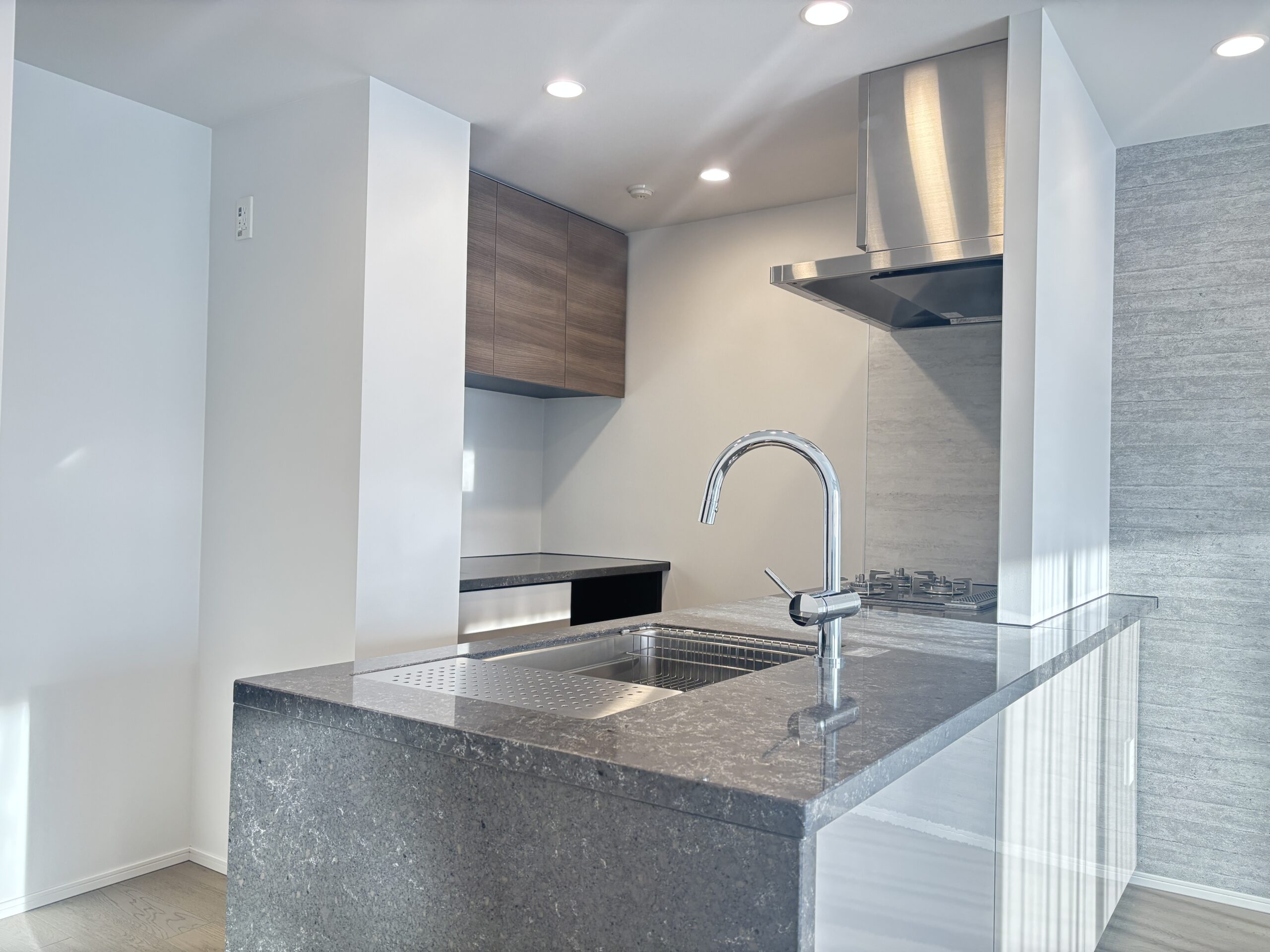 クリオ鵠沼海岸グランロワ 204号室