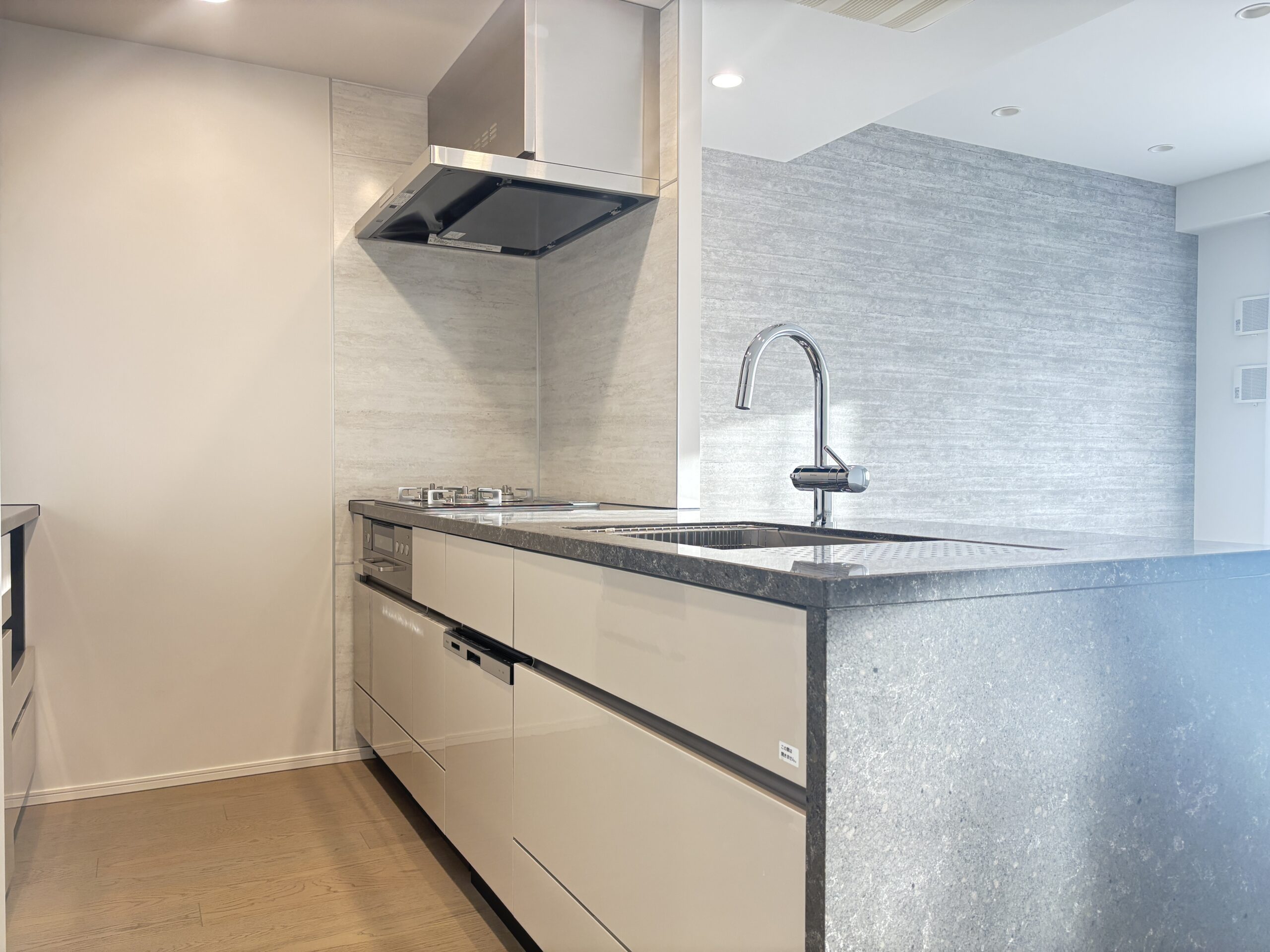 クリオ鵠沼海岸グランロワ 204号室