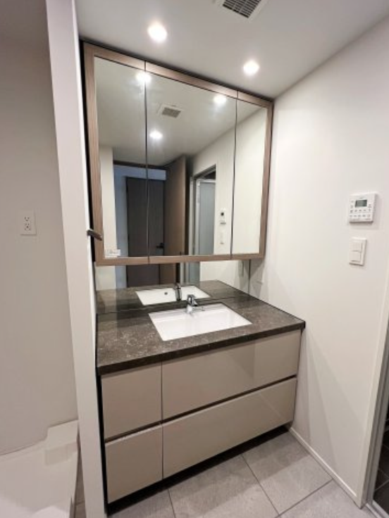 クリオ鵠沼海岸グランロワ 204号室