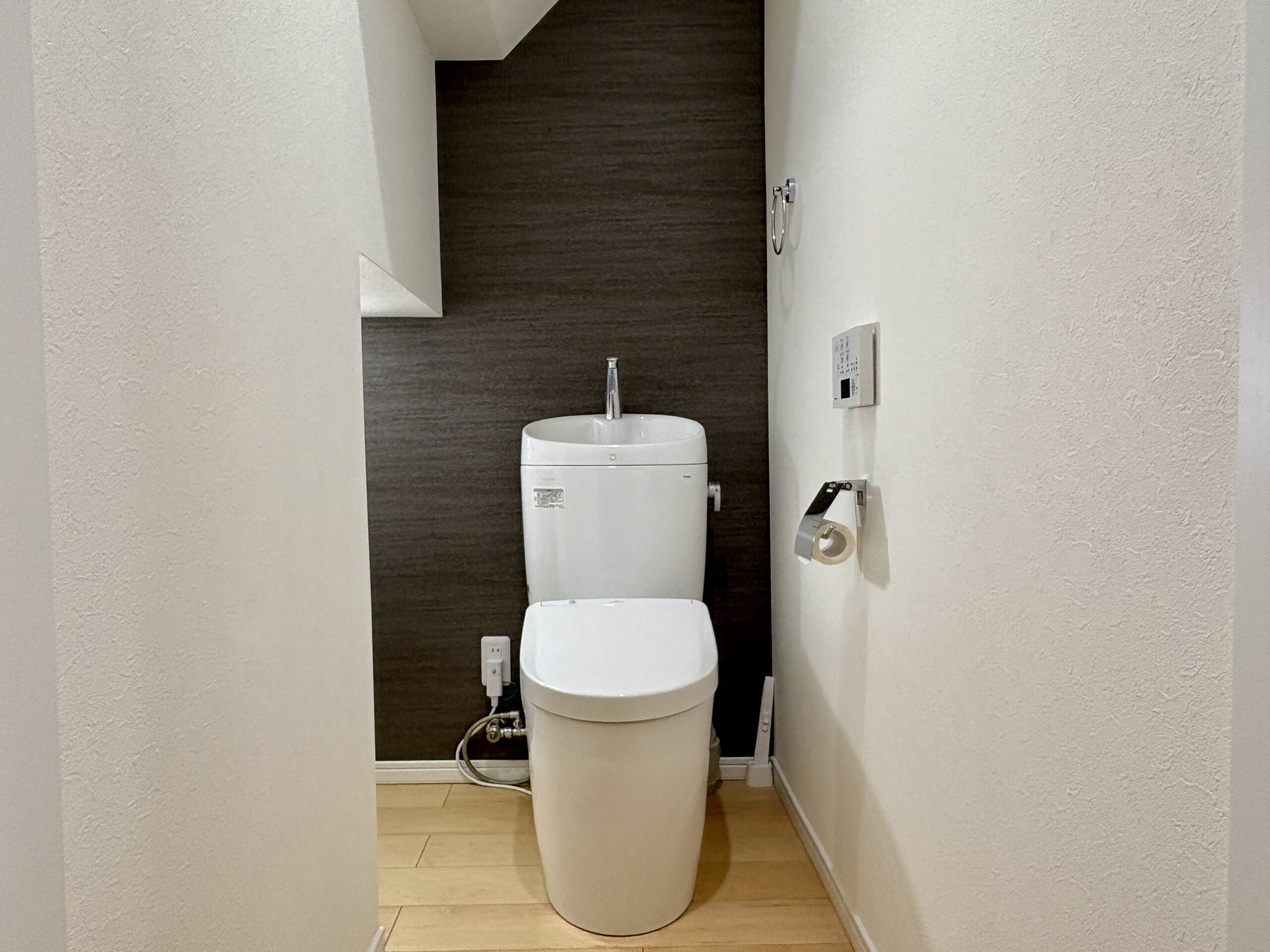 片瀬目白山の戸建