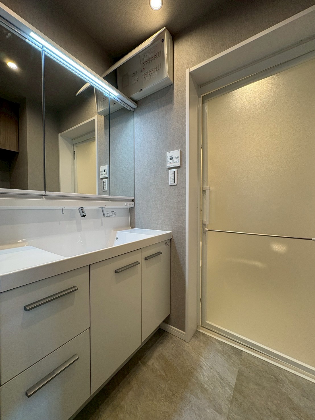 ライオンズステージ鵠沼海岸 105号室