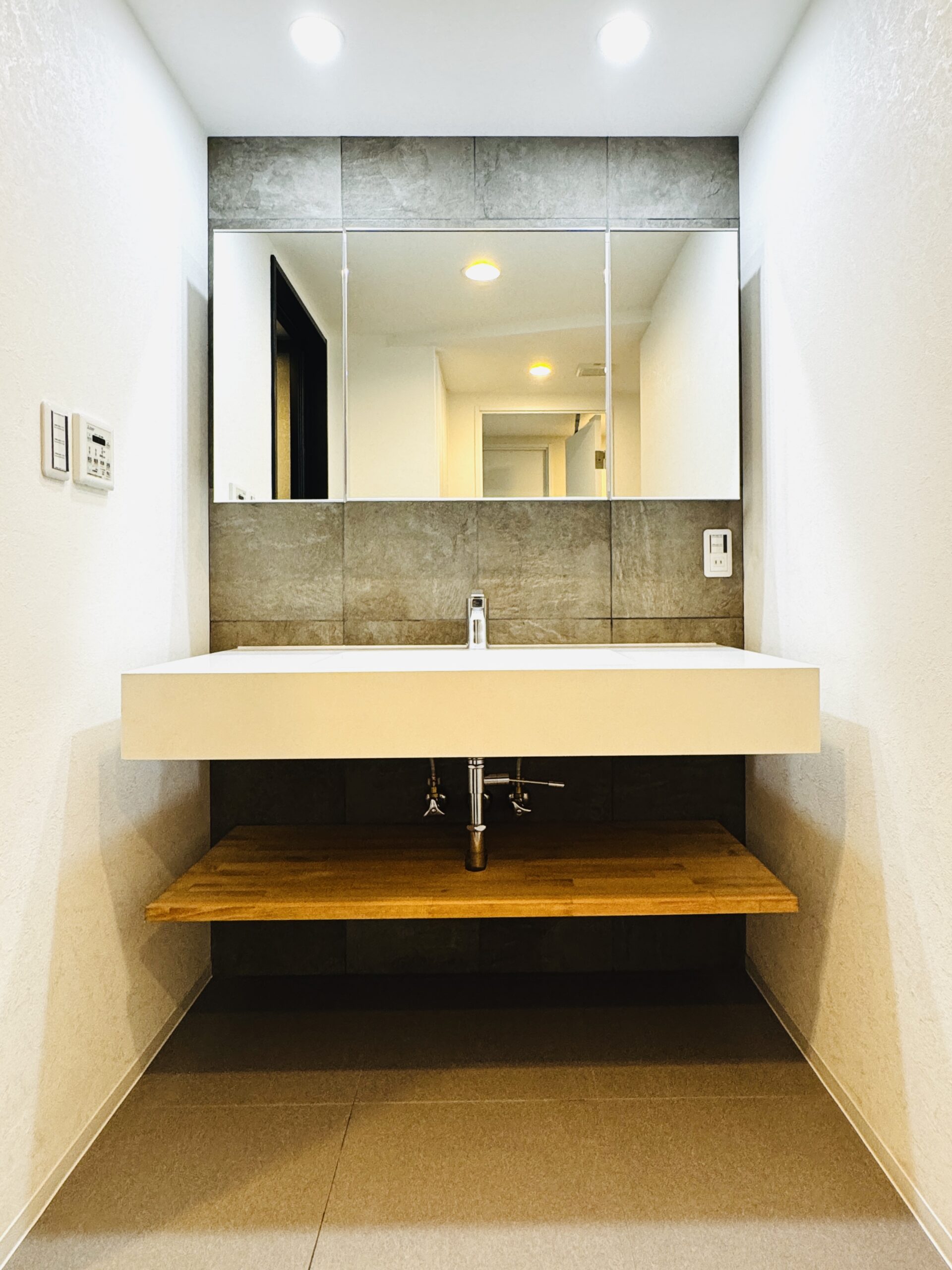 Go to the BEACH